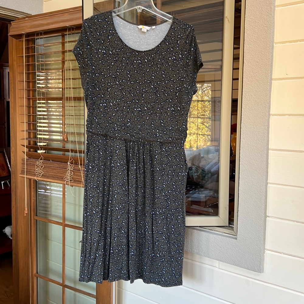 Boden jersey dress size 16/18 US. Barely worn. SUPER COMFORTABLE.